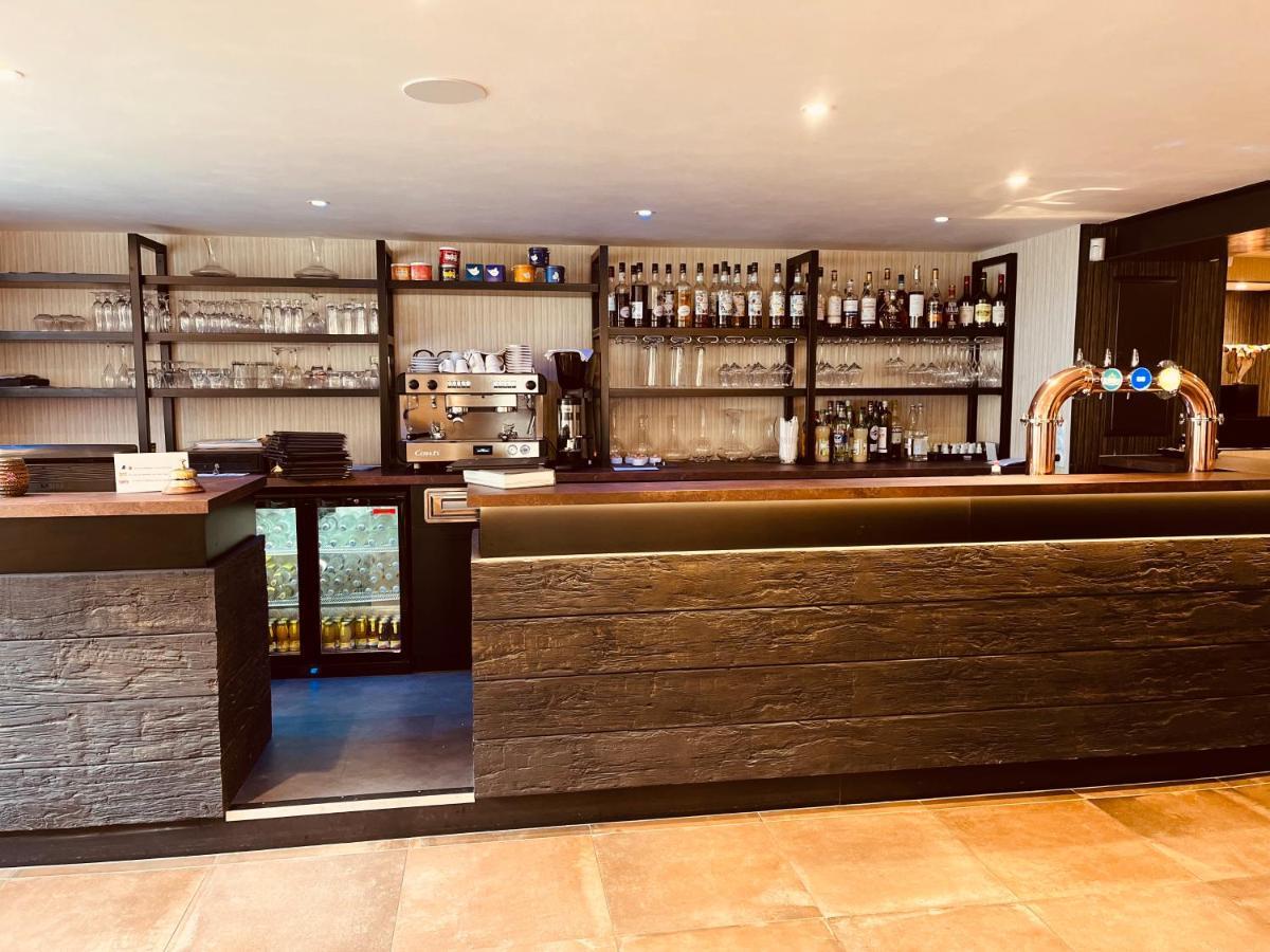 פמפול Hotel Restaurant De La Marne מראה חיצוני תמונה