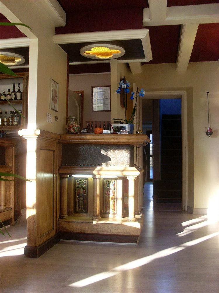 פמפול Hotel Restaurant De La Marne מראה חיצוני תמונה